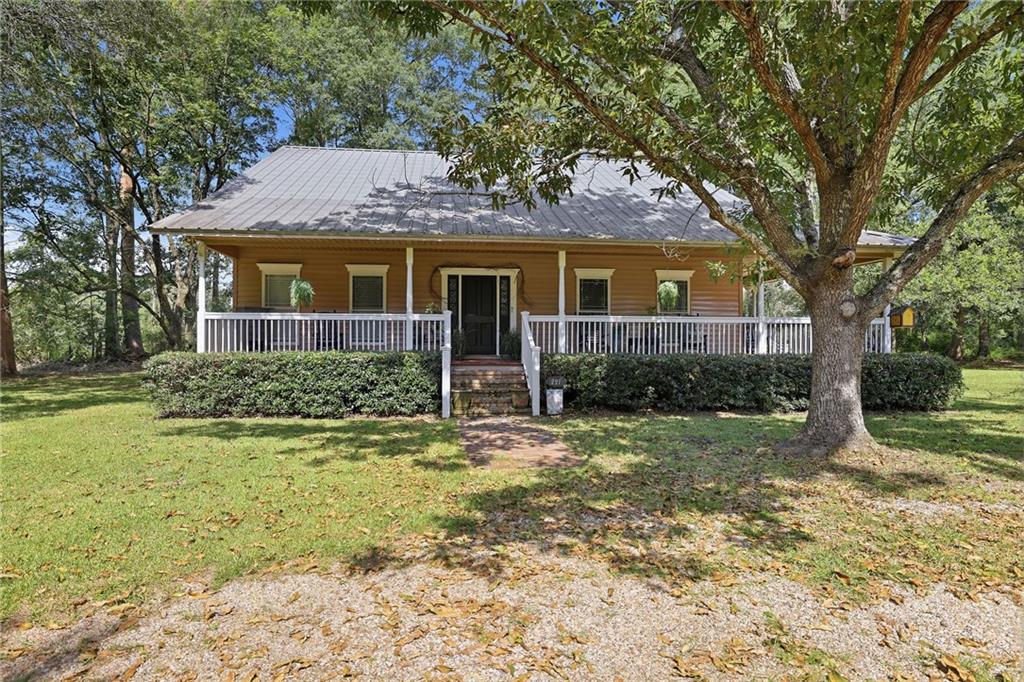 221 Welch Drive — photo