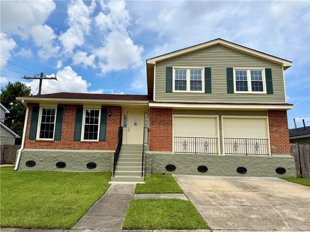 532 Oakwood Drive — photo