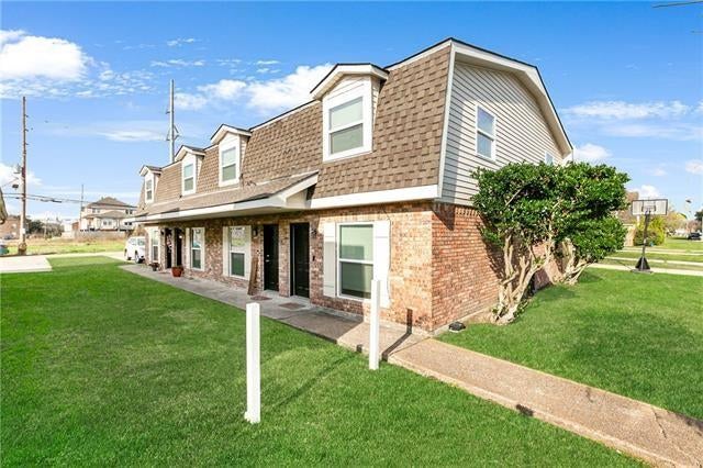 44 Brandon Hall Drive D — photo