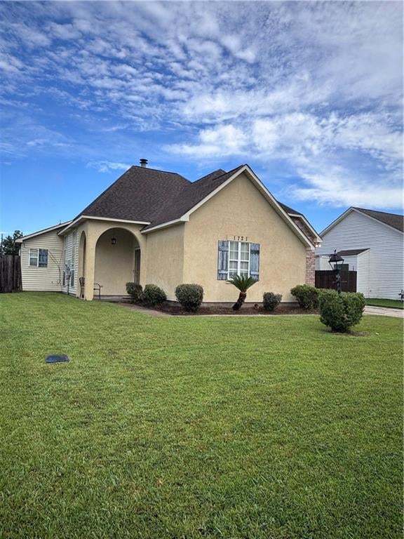 1721 English Colony Drive — photo
