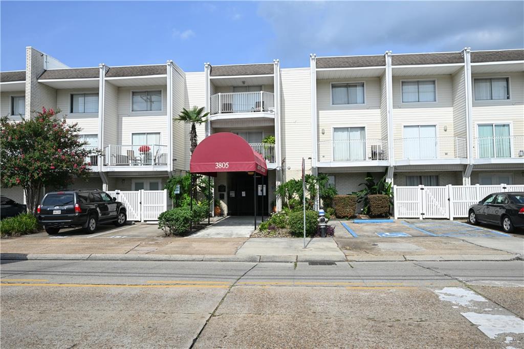 3805 Houma Boulevard #B202 — photo