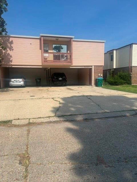 4325 Loire Drive C — photo