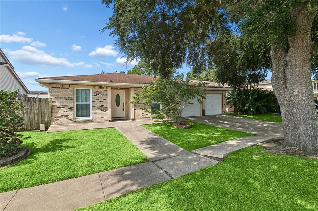 2533 Eastview Drive — photo