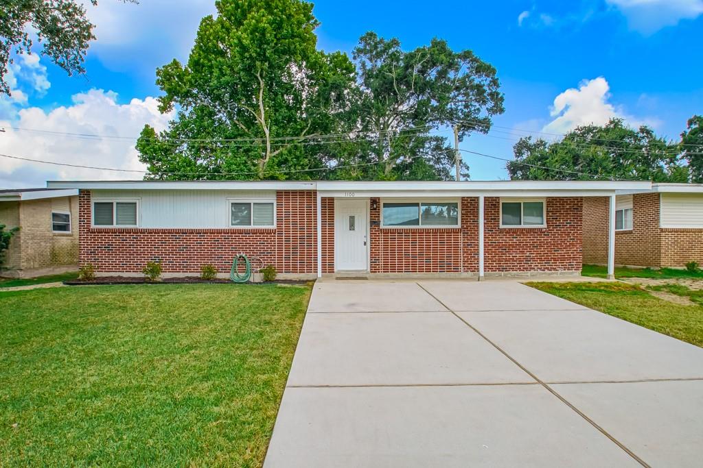 1100 Lynnette Drive — photo
