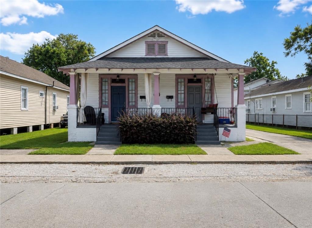 429 Chalmette Street — photo