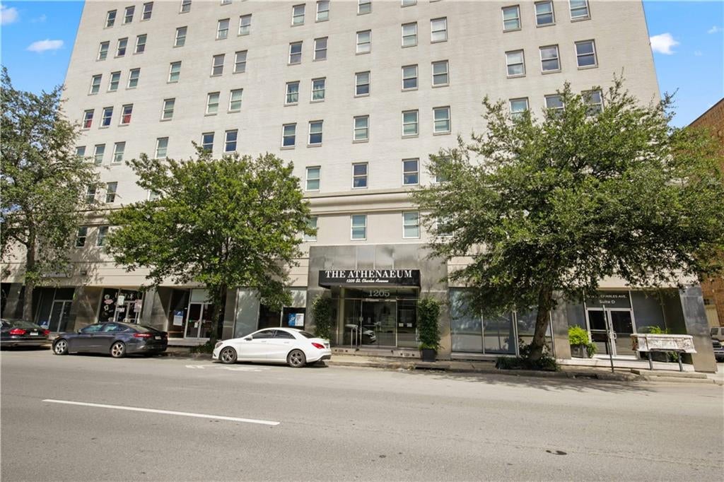1205 St Charles Street 611 — photo