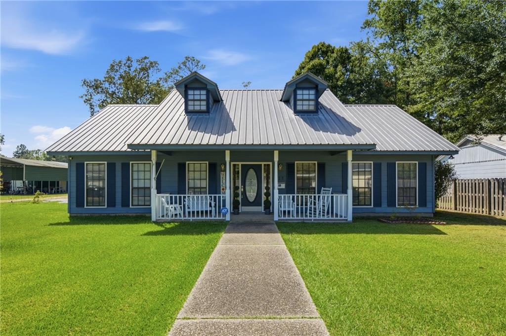 725 St. Augustine Street — photo