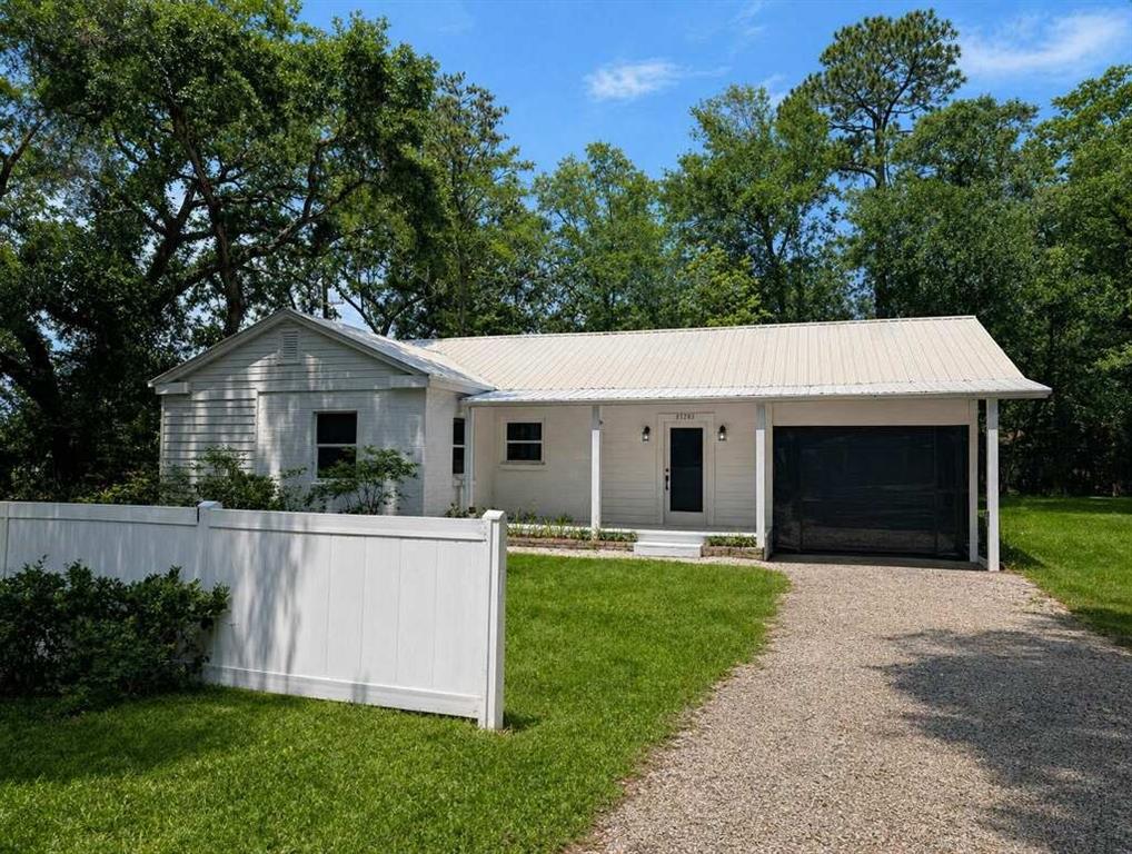 35283 Fleetwood Drive — photo