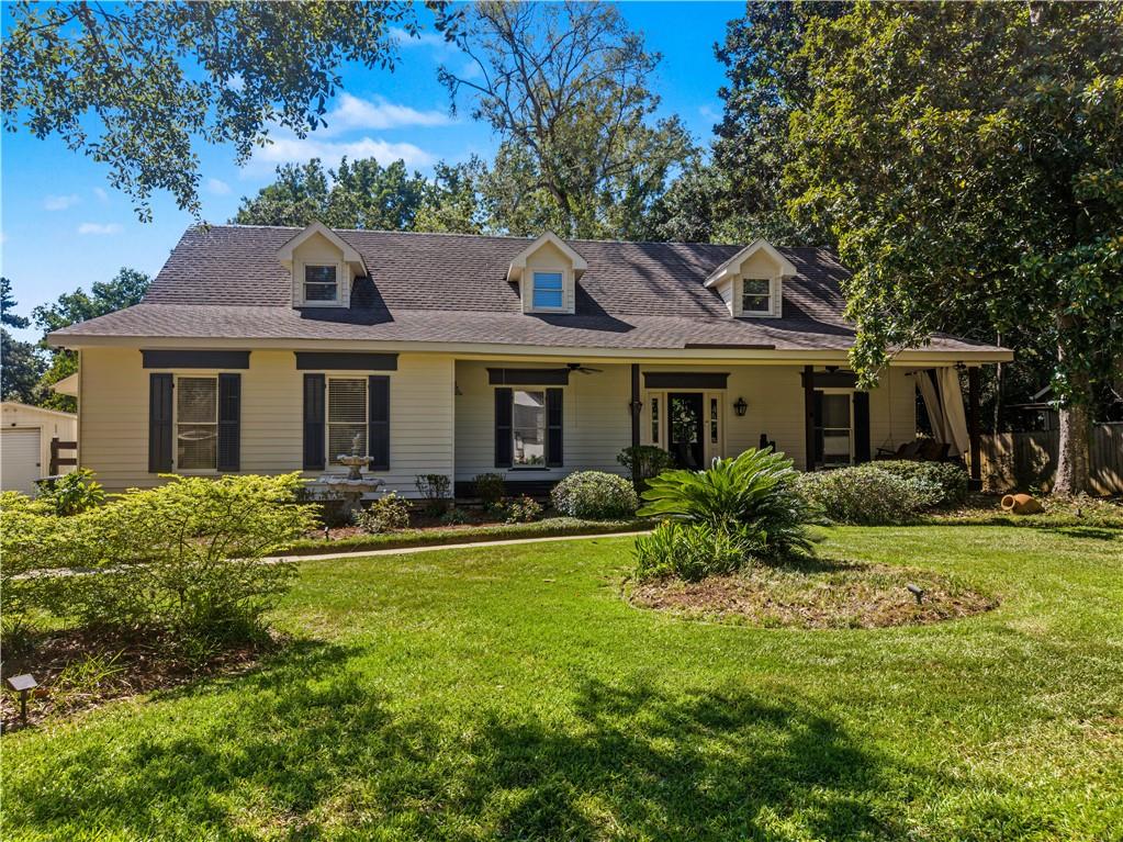 914 Beau Chene Drive — photo