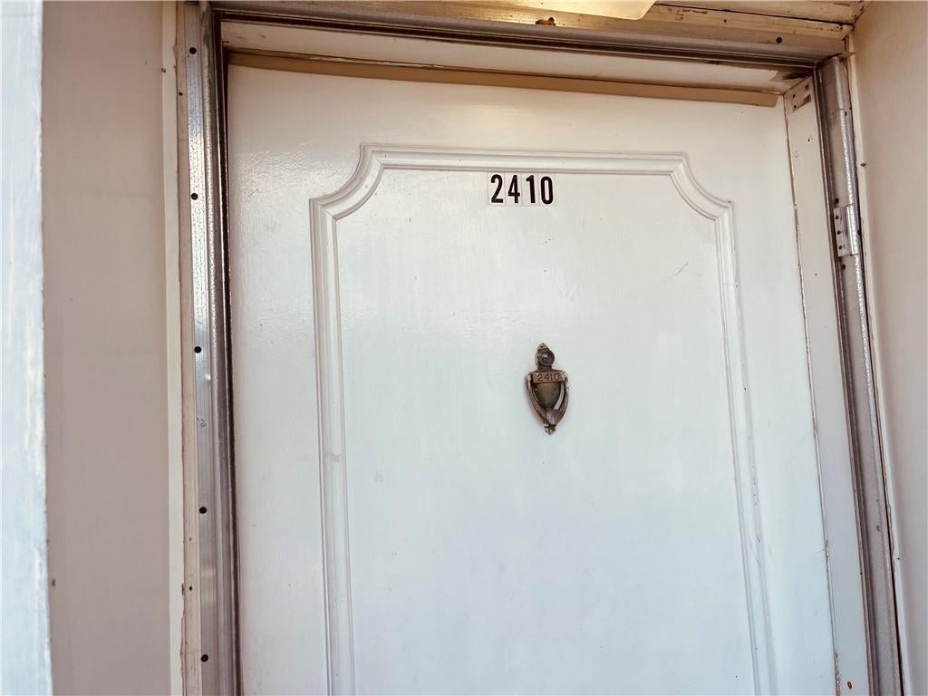 3100 Rue Parc Fontaine Drive 2410 — photo