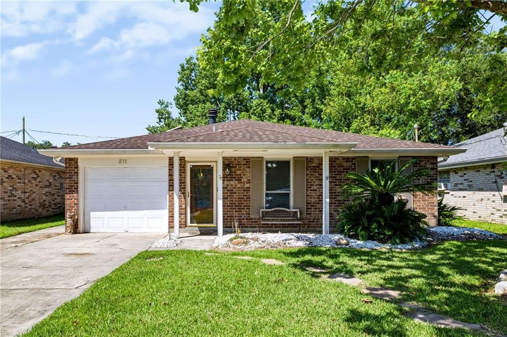 211 Janet Drive — photo