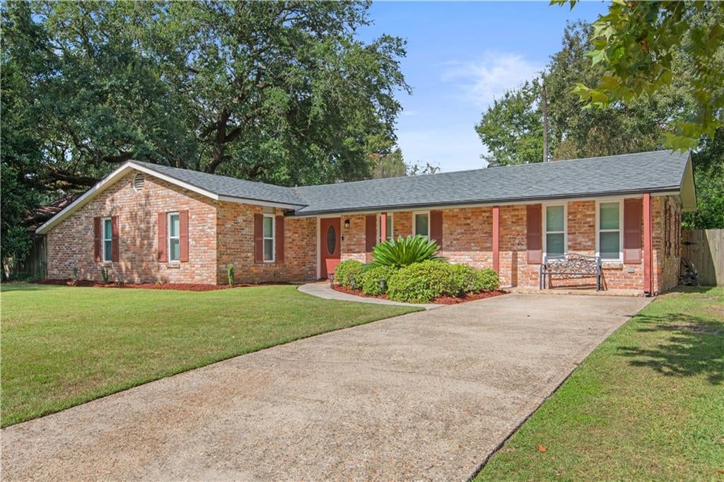 1361 Sunset Drive — photo