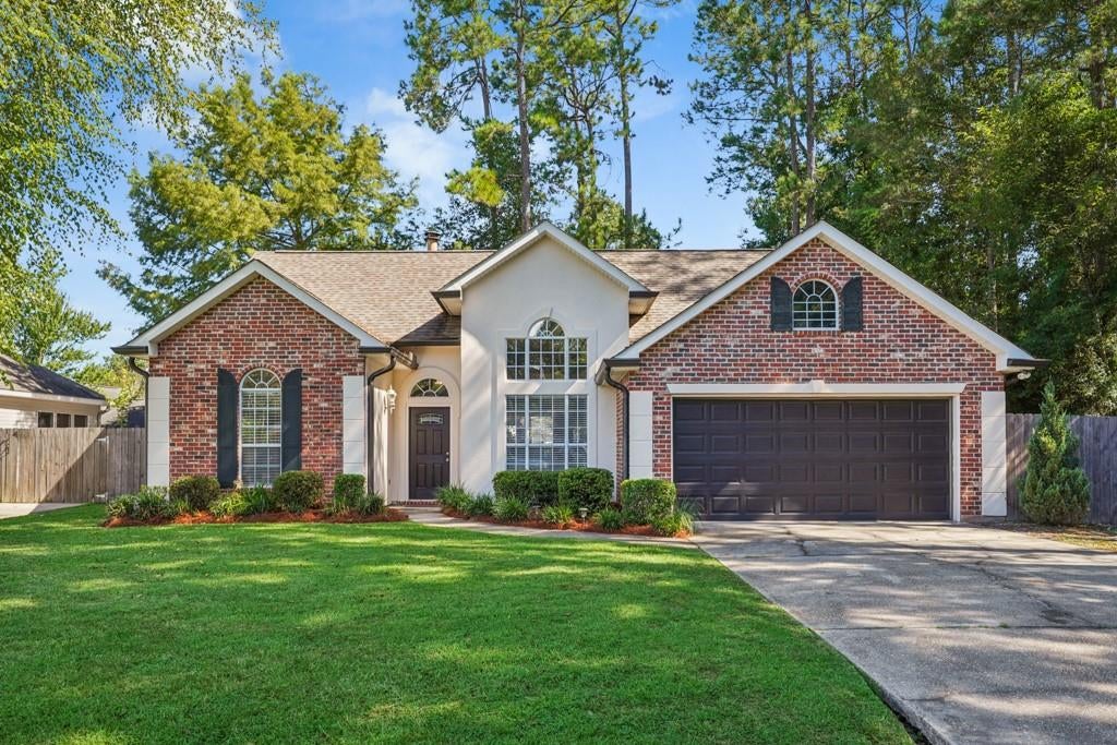 253 Woodcrest Drive — photo