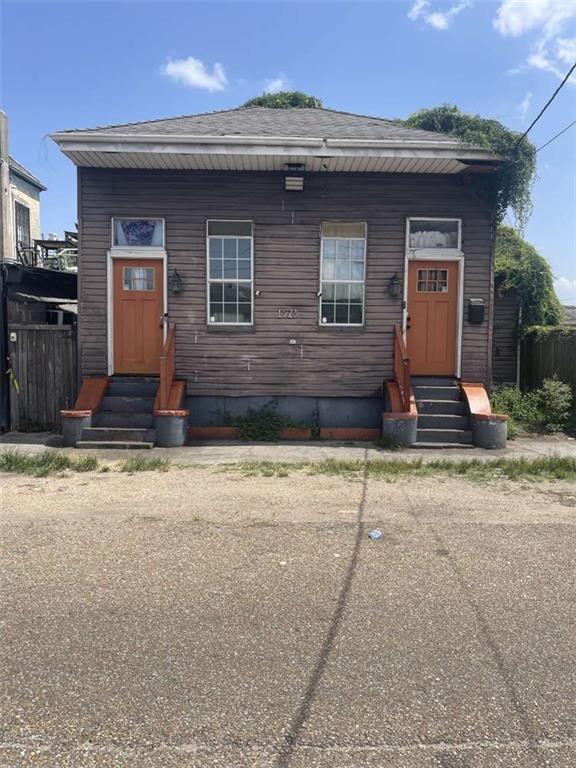 1523 Columbus Street — photo