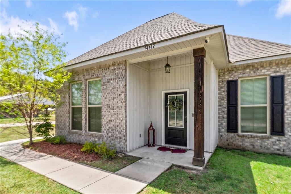 74412 Turf Drive — photo