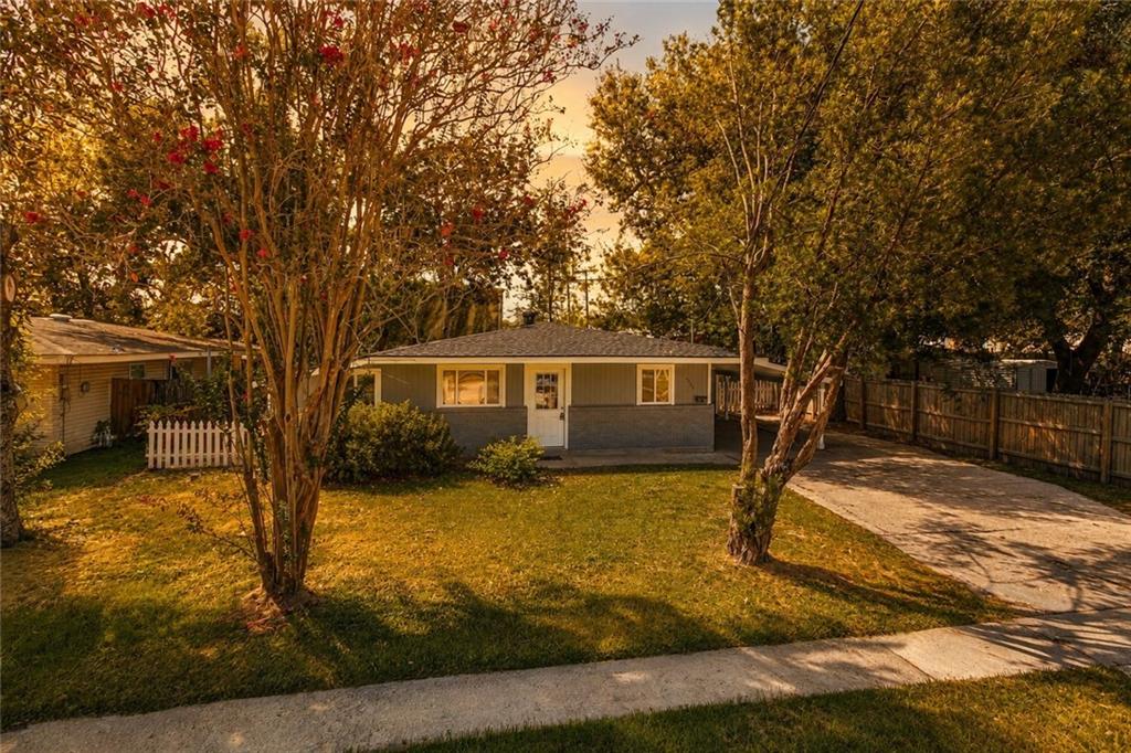 3735 Myrtle Street — photo