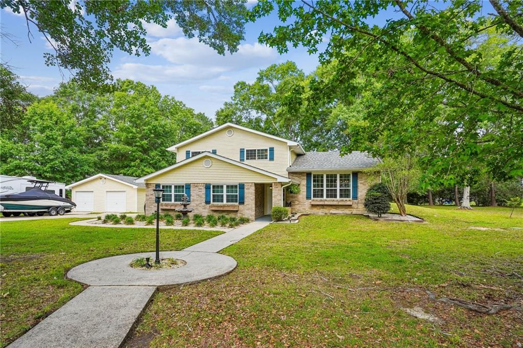 804 Bobolink Court — photo