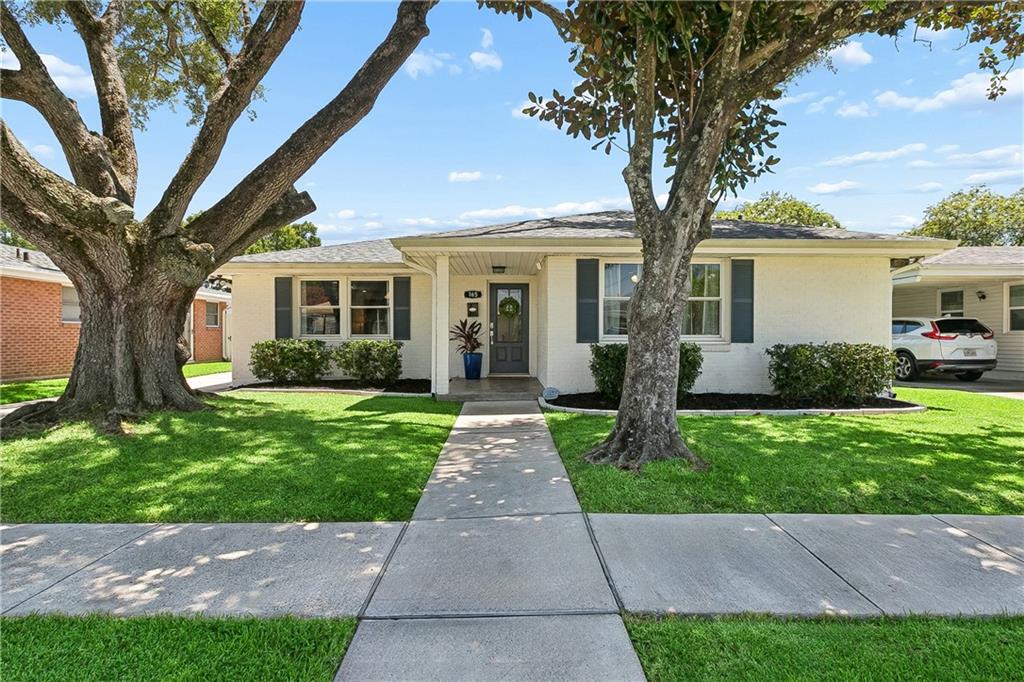 165 Hibiscus Place — photo