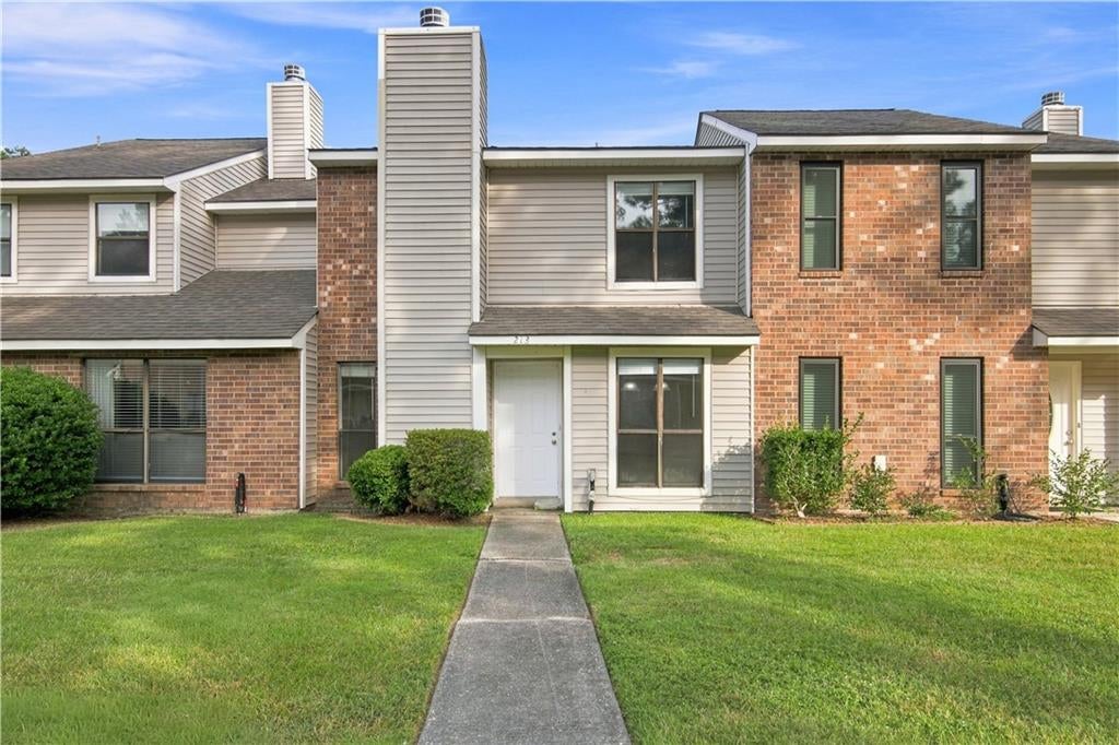 213 Pineridge Court 213 — photo