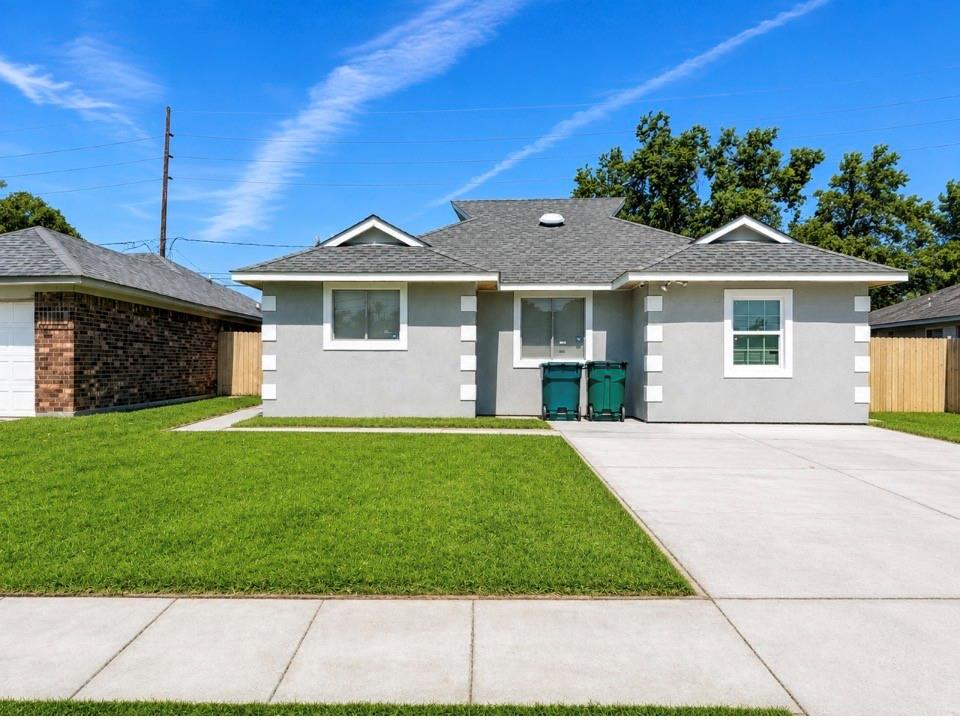 2541 Virginian Colony Avenue — photo