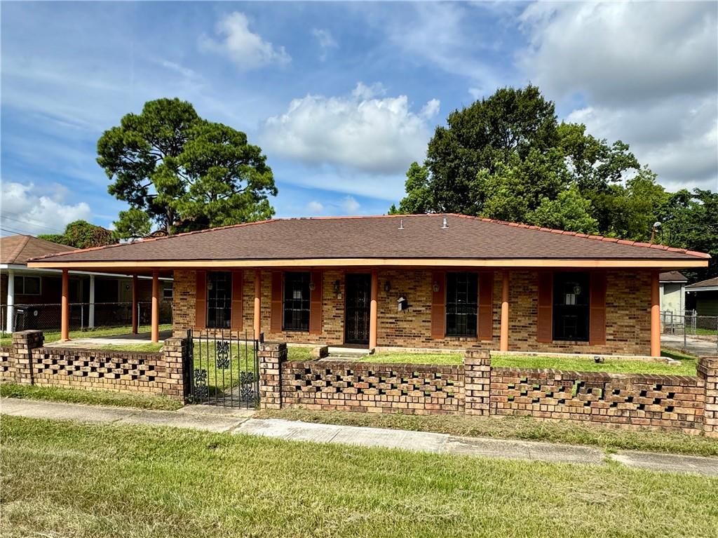 1319 Sumner Street — photo