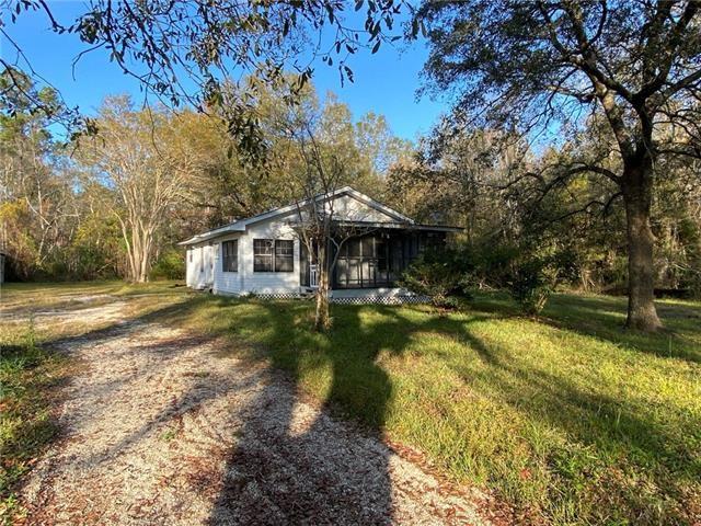 27037 Hwy 190 — photo
