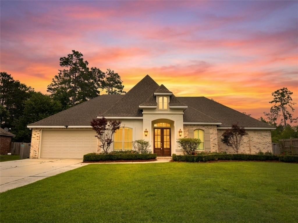 200 Belle Pointe Drive — photo