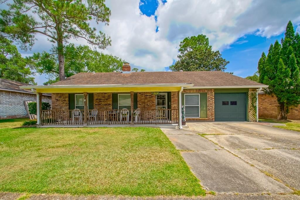204 Rooks Drive — photo