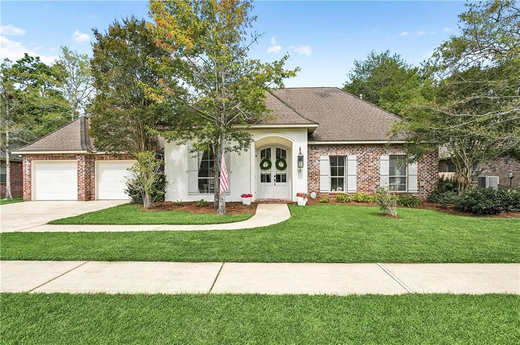 786 Claire Drive — photo