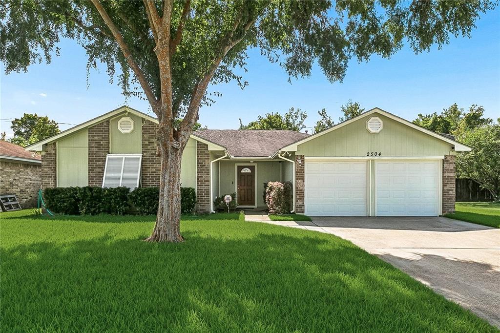 2504 English Colony Drive — photo