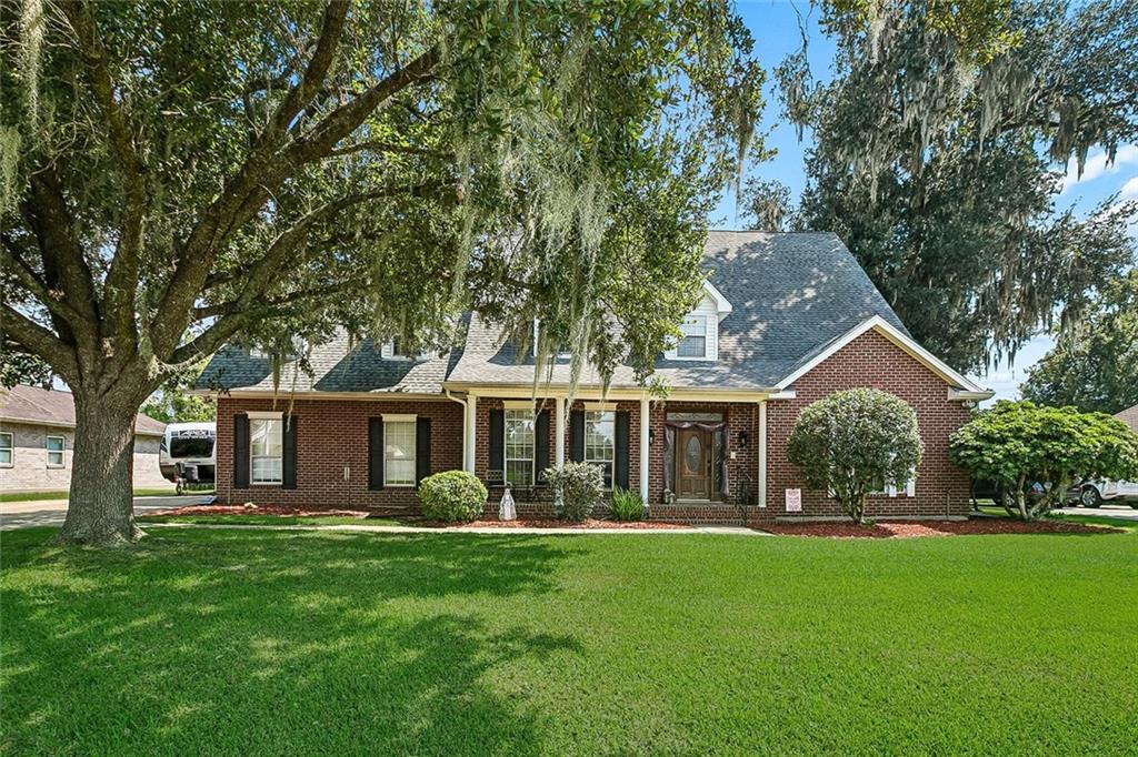 147 Cottage Drive — photo