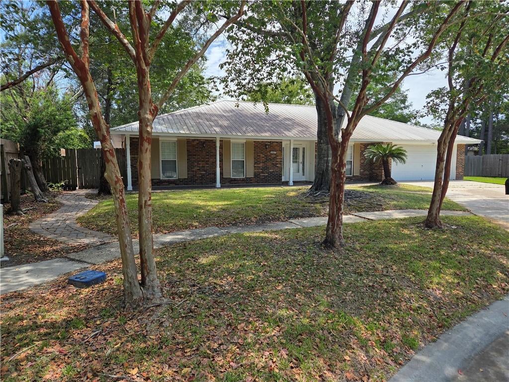 207 Sydney Circle — photo