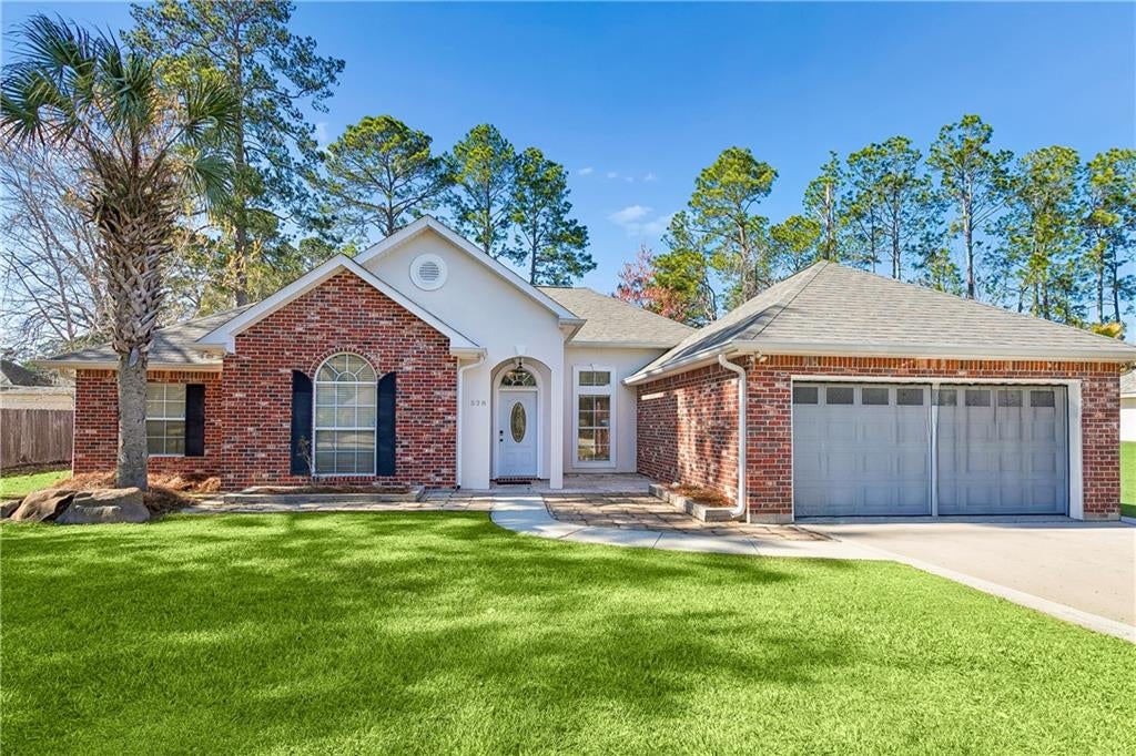 528 Homewood Drive — photo