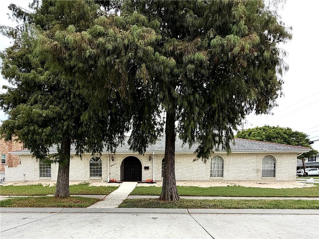 1601 Elizabeth Avenue — photo