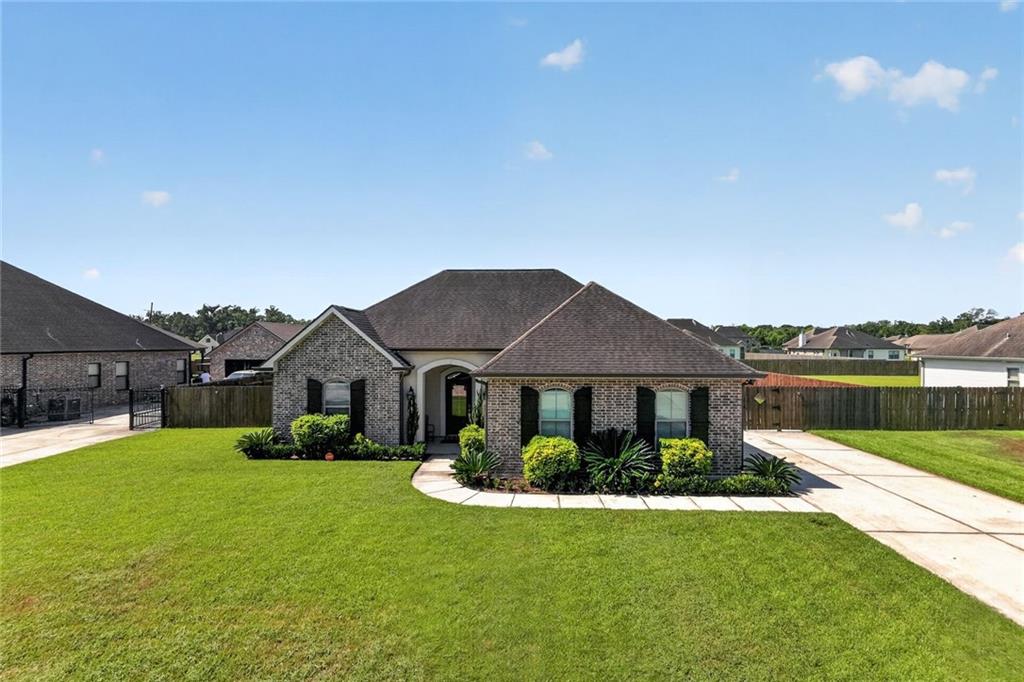 9554 Sugar Maple Lane — photo