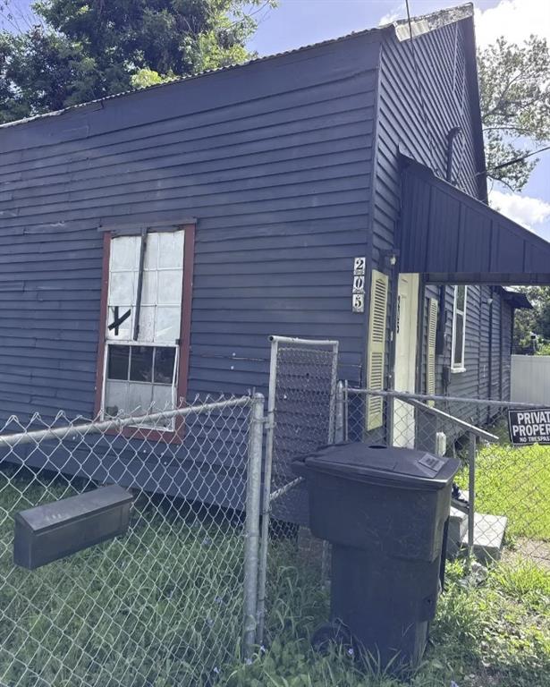 205 Morgan Street — photo