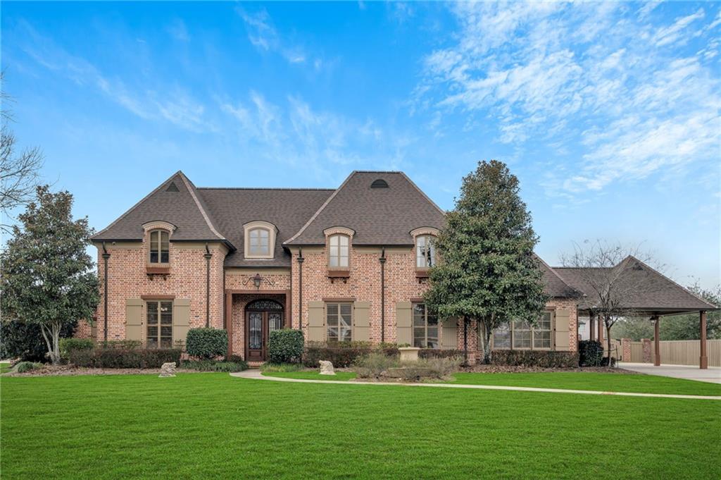 305 Highland Bluff Drive — photo