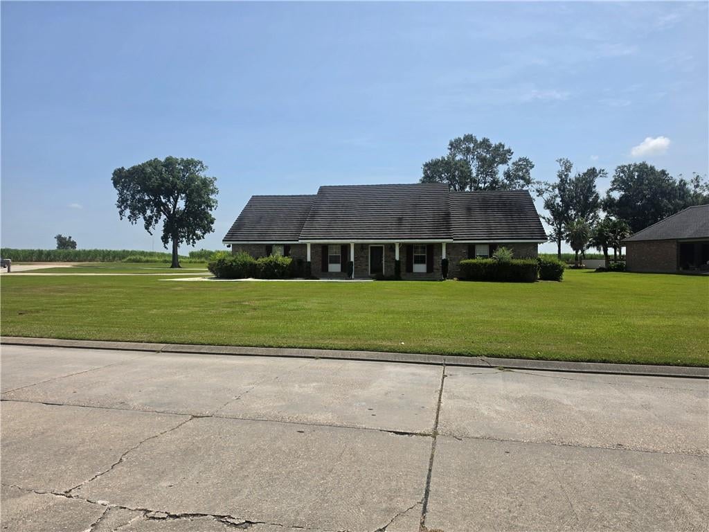 203 East Plater Drive — photo