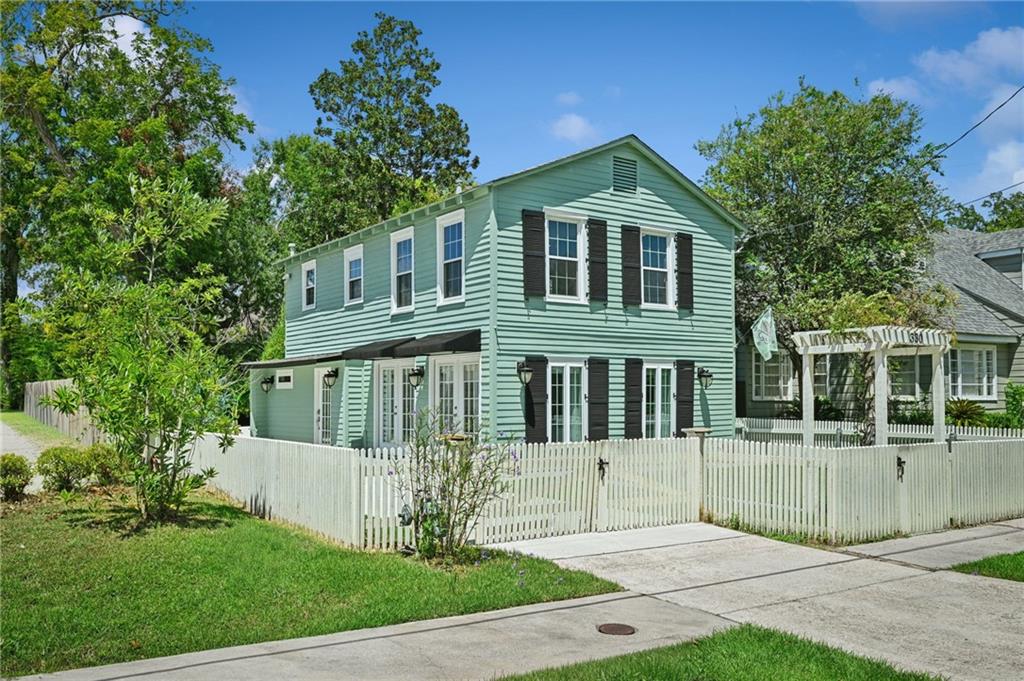 330 Brakefield Street — photo
