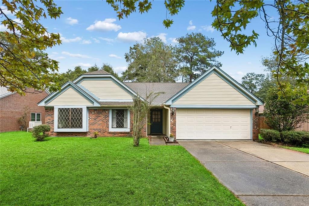 112 Goldenwood Drive — photo