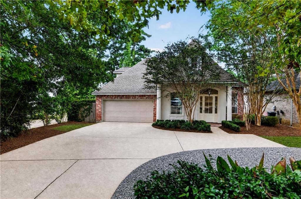 925 Beau Chene Drive — photo