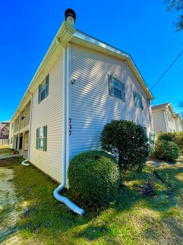 737 Heavens Drive 8 — photo