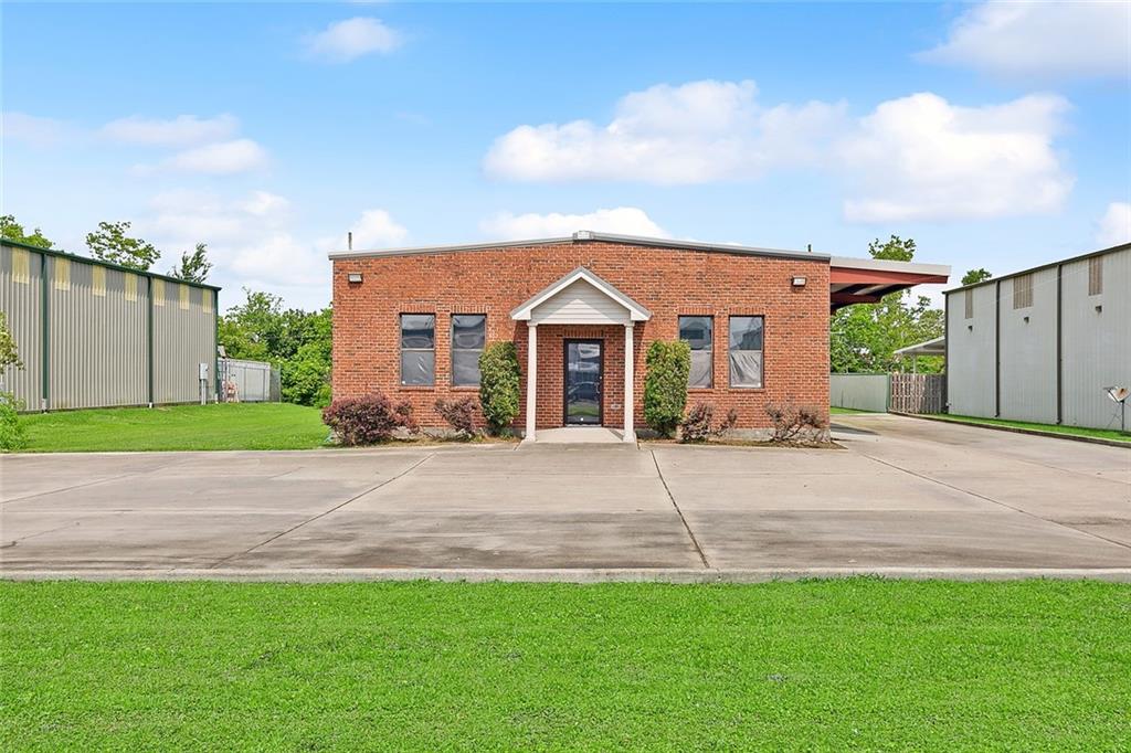 110 Herman Drive — photo