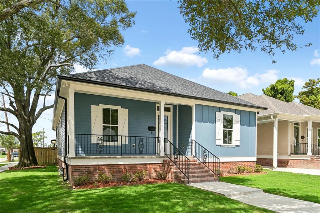 4804 Frenchmen Street — photo