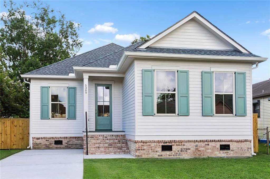 5309 Mandeville Street — photo