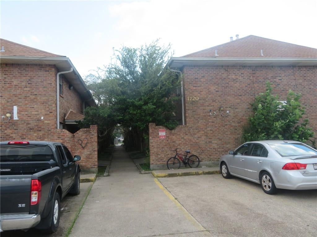 1720 Vintage Drive — photo