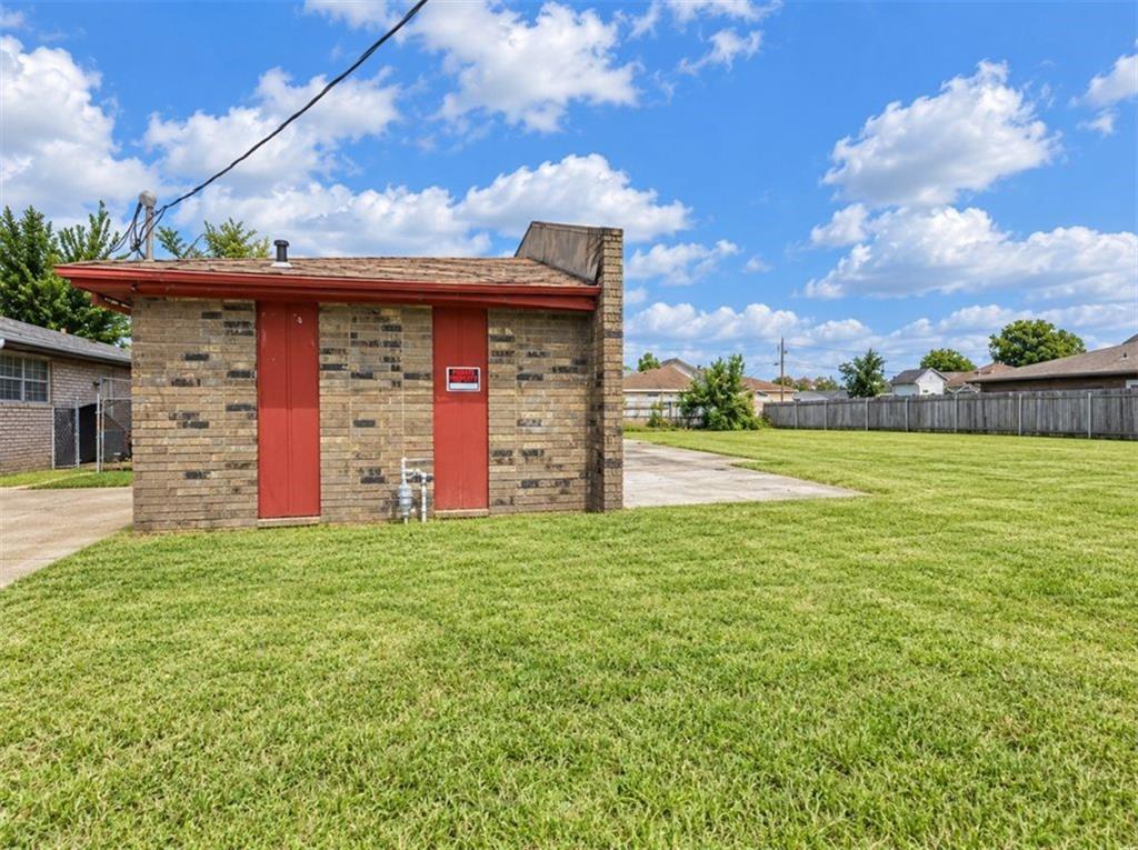2824 Stacie Drive — photo