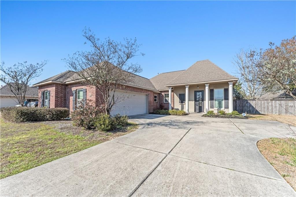 20175 Long Lake Drive — photo