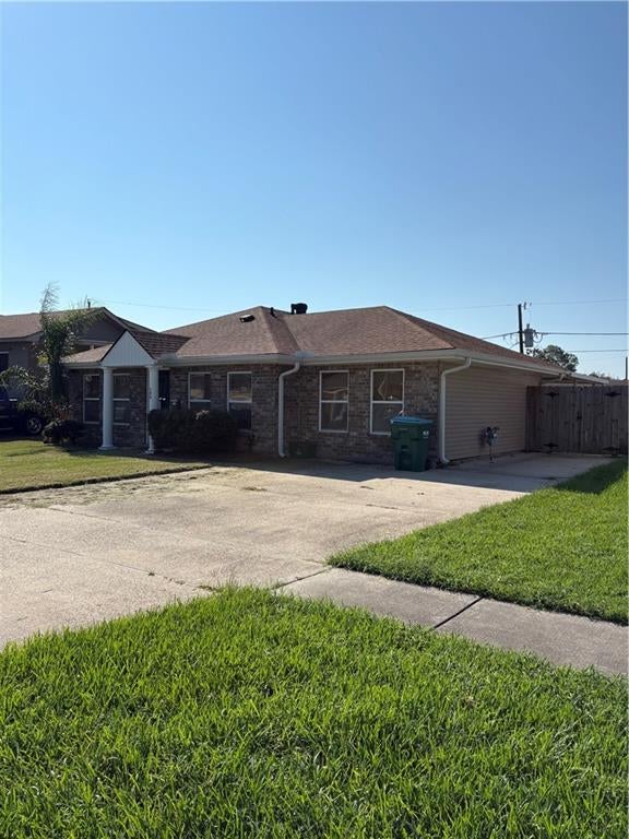 105 Incarnate Word Drive — photo