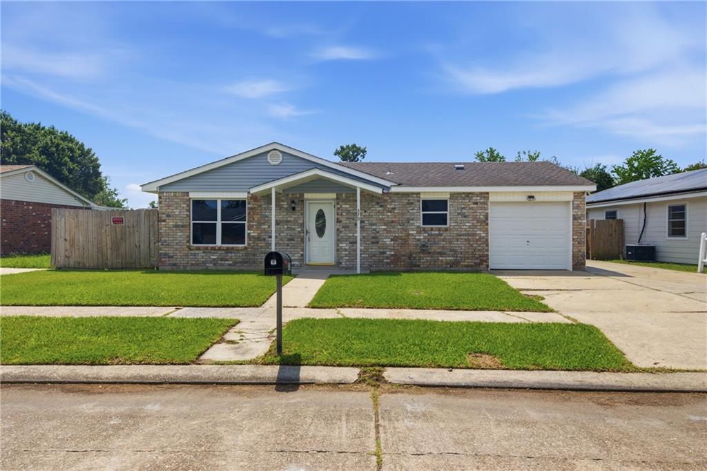 370 Hester Drive — photo